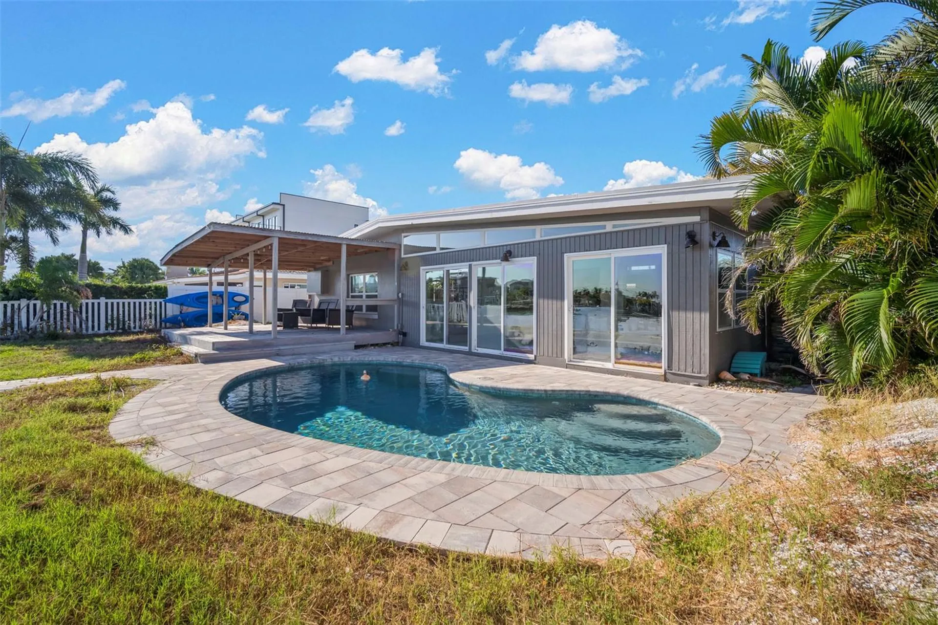 11405 6th Street E Treasure Island FL 33706