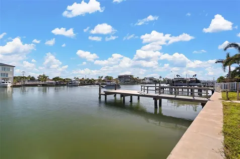 11405 6th Street E Treasure Island FL 33706