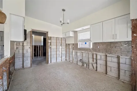 11405 6th Street E Treasure Island FL 33706