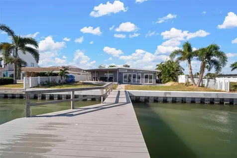 11405 6th Street E Treasure Island FL 33706