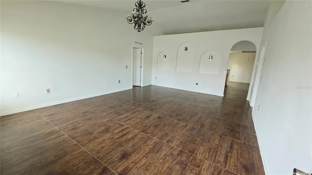 111 Turin Way Kissimmee FL 34758