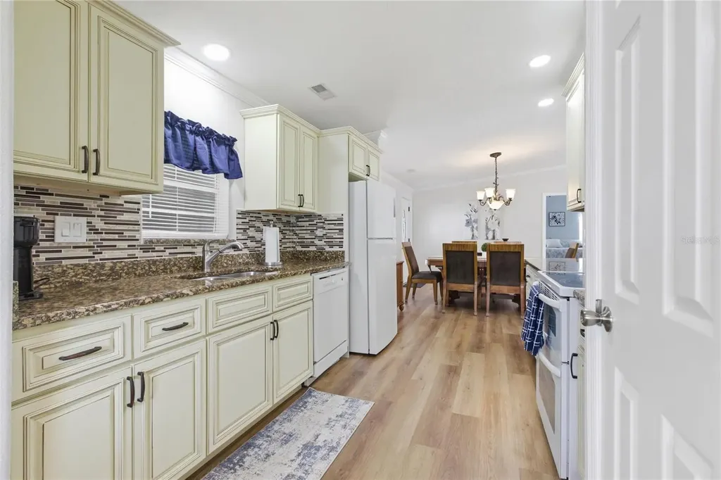 2100 Kings Highway Punta Gorda FL 33980