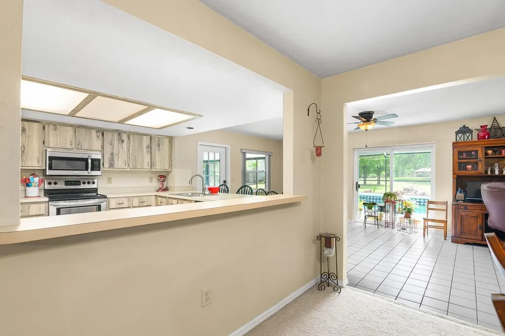 23719 NW 142nd Avenue High Springs FL 32643