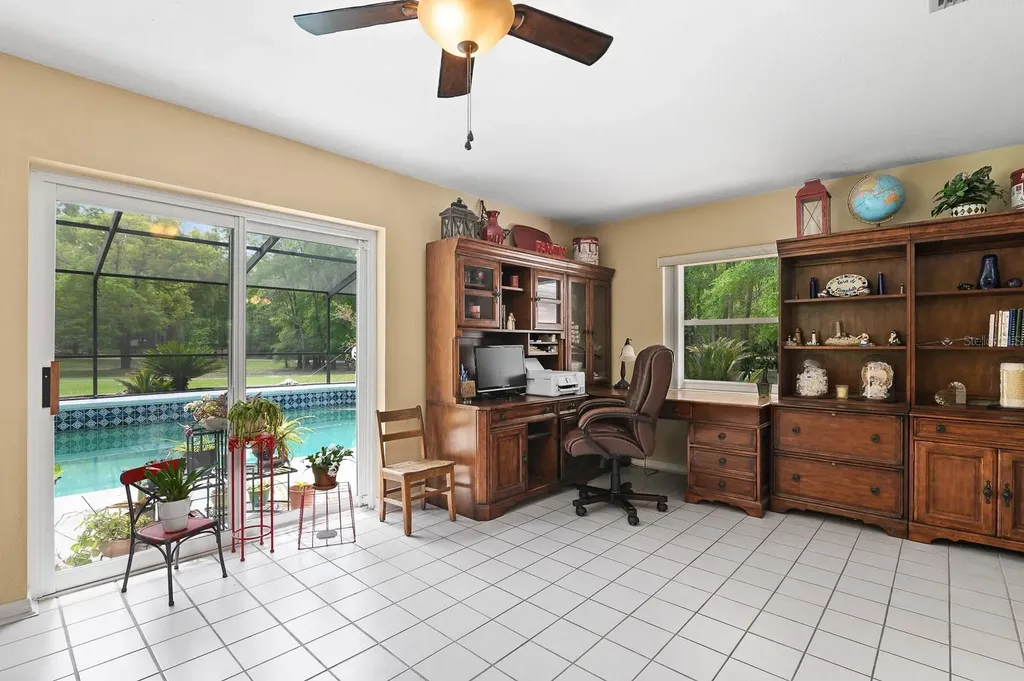 23719 NW 142nd Avenue High Springs FL 32643