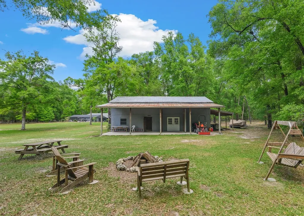 23719 NW 142nd Avenue High Springs FL 32643
