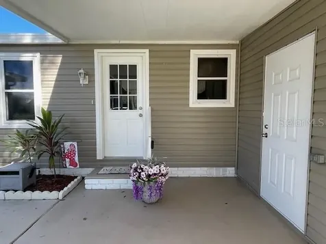 909 Orchid Street Lady Lake FL 32159