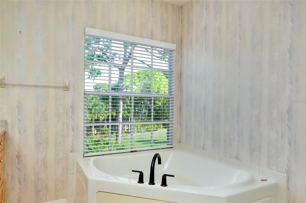 3975 Square East Lane Sarasota FL 34238