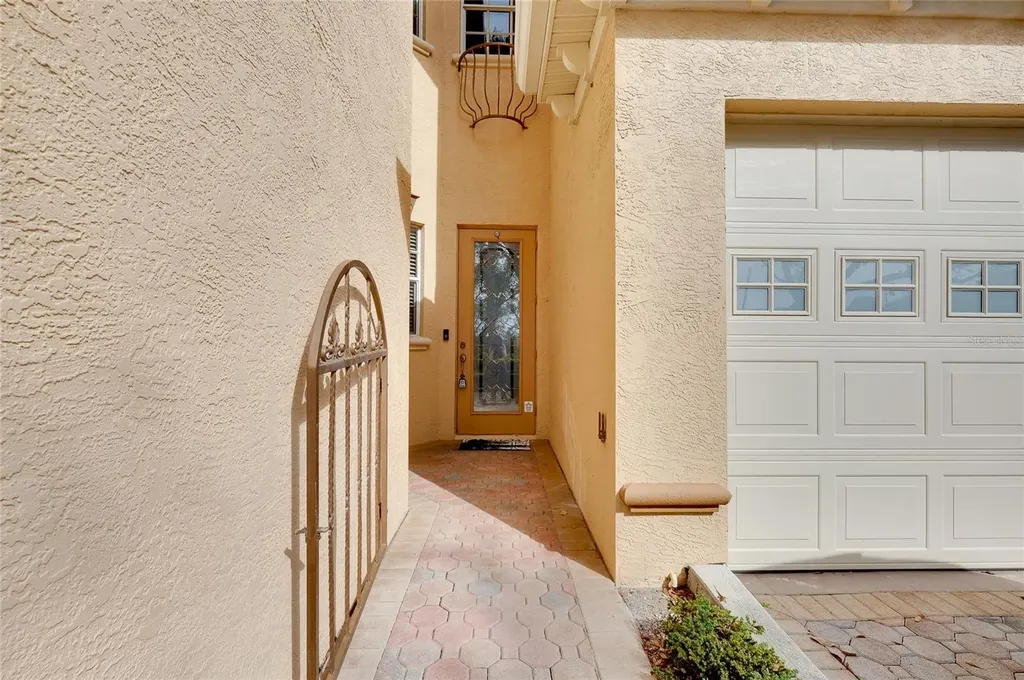 3975 Square East Lane Sarasota FL 34238
