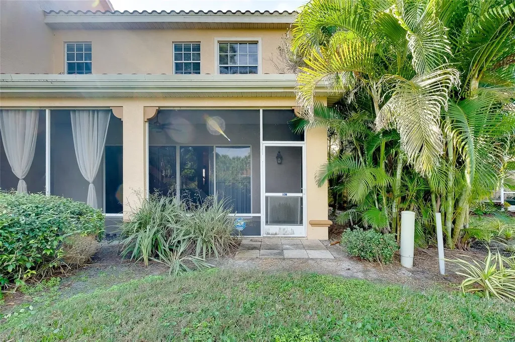 3975 Square East Lane Sarasota FL 34238