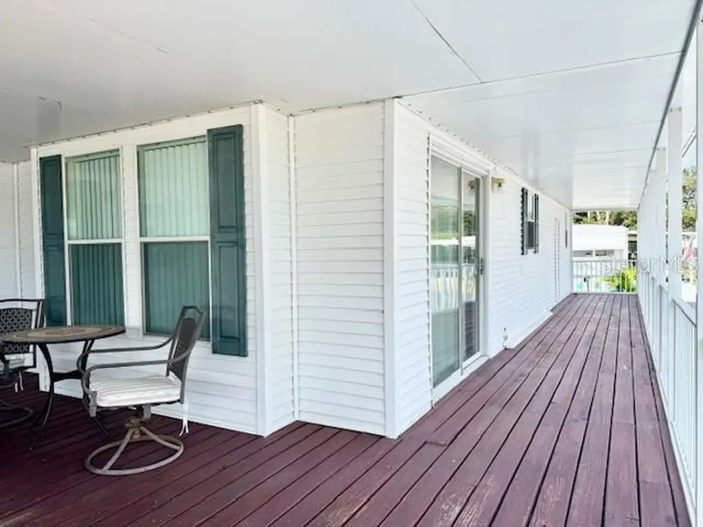 7803 46th Avenue N St Petersburg FL 33709