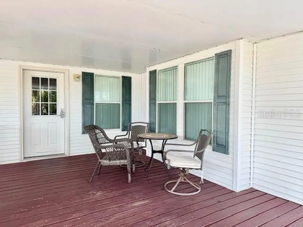 7803 46th Avenue N St Petersburg FL 33709
