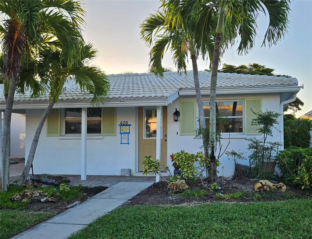 620 Spanish Drive N Longboat Key FL 34228