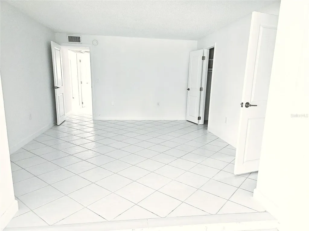 620 Spanish Drive N Longboat Key FL 34228