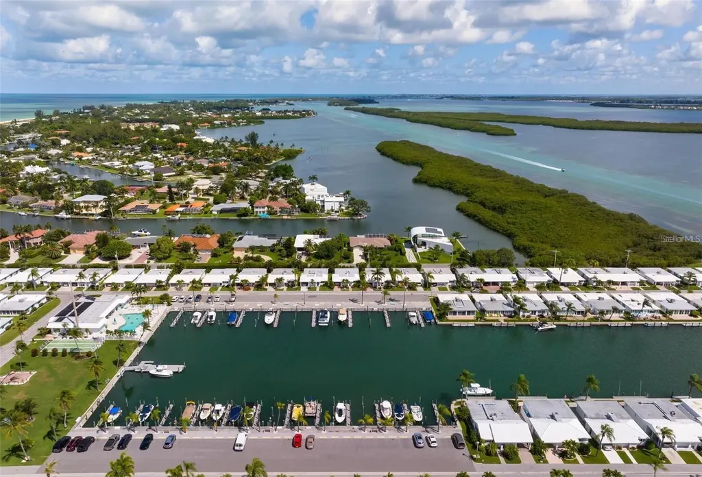 620 Spanish Drive N Longboat Key FL 34228