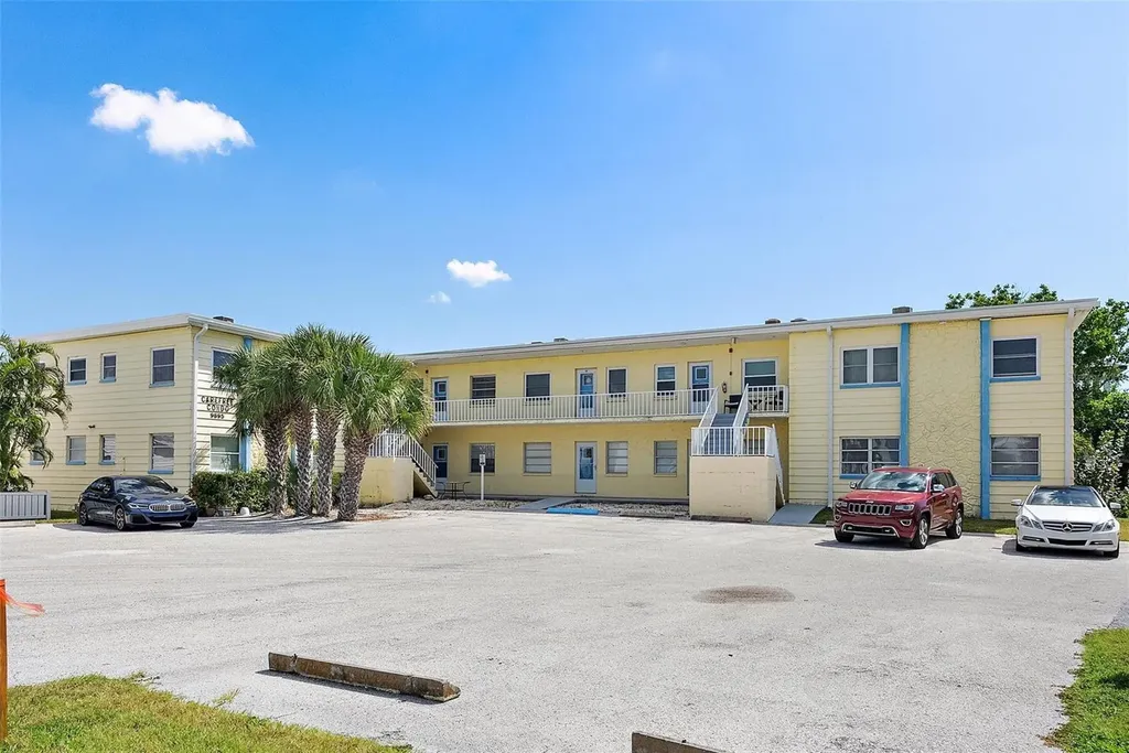 9895 1st Street E Treasure Island FL 33706