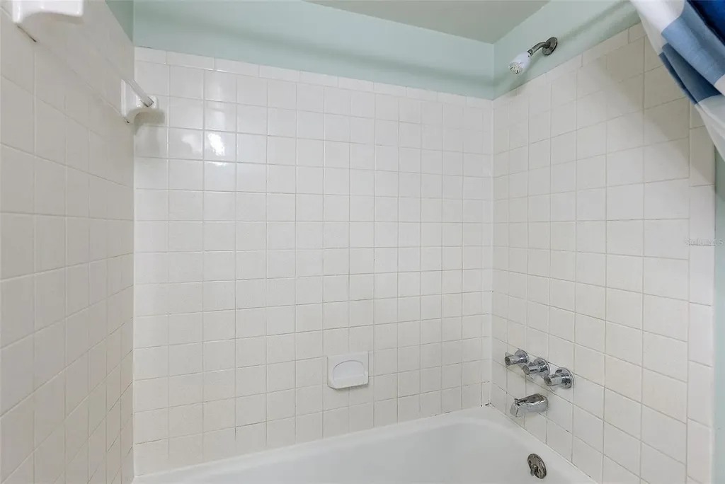 9895 1st Street E Treasure Island FL 33706