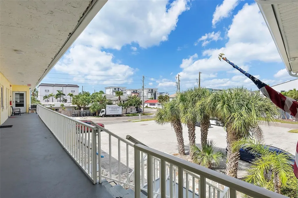9895 1st Street E Treasure Island FL 33706
