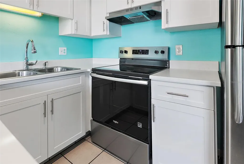 9895 1st Street E Treasure Island FL 33706