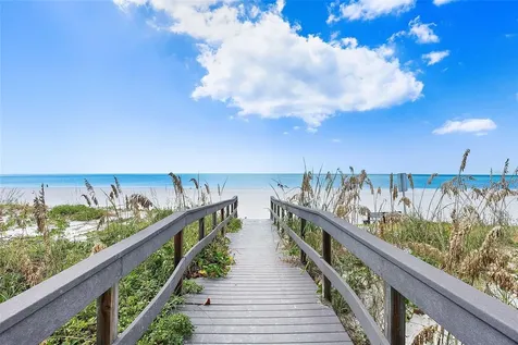 9895 1st Street E Treasure Island FL 33706