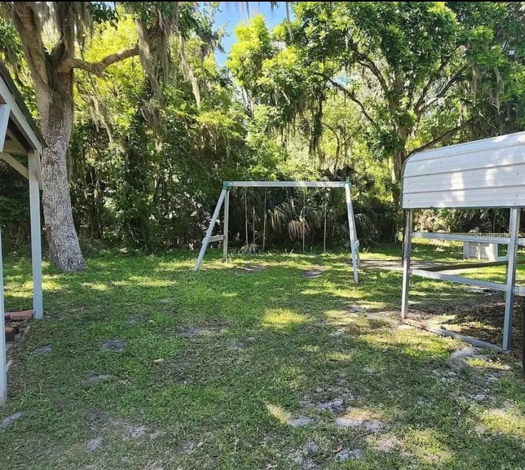 731 Paradise Boulevard Georgetown FL 32139