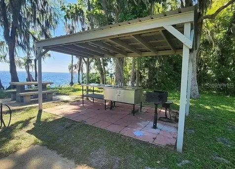 731 Paradise Boulevard Georgetown FL 32139