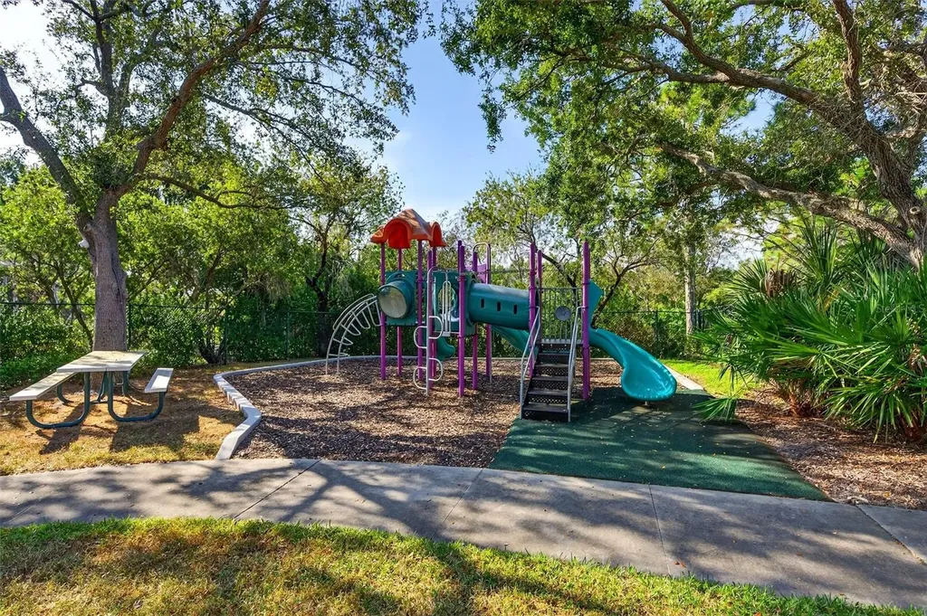 6617 Cheswick Street Sarasota FL 34243