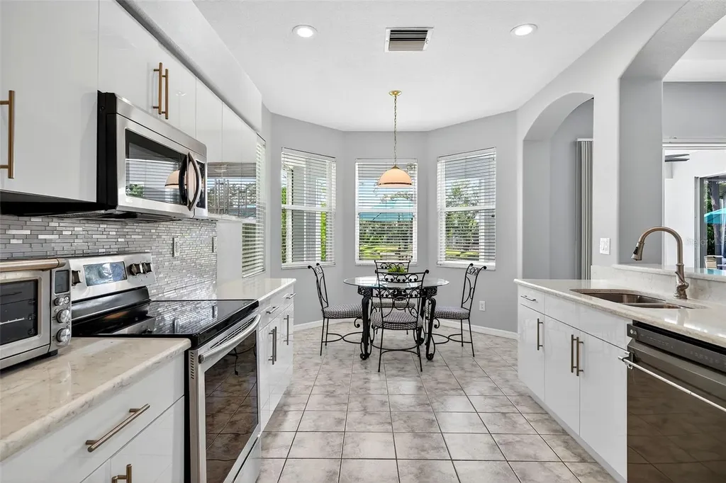 6617 Cheswick Street Sarasota FL 34243