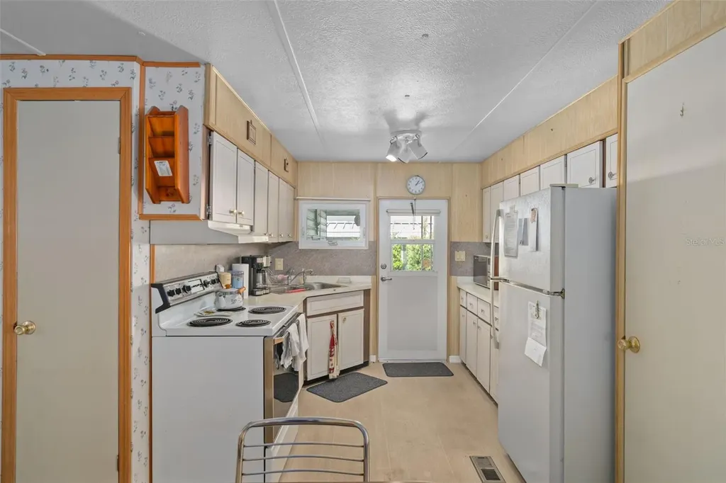 7162 Fairlane Avenue Brooksville FL 34613