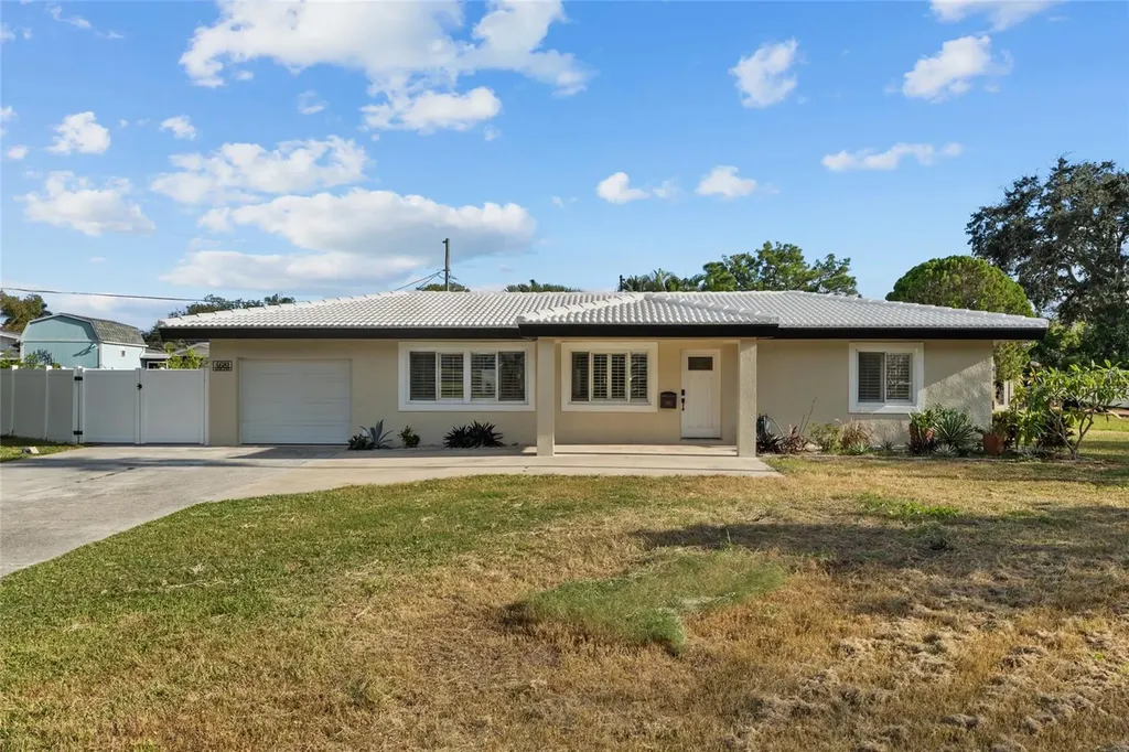 4681 Shore Acres Boulevard NE St Petersburg FL 33703