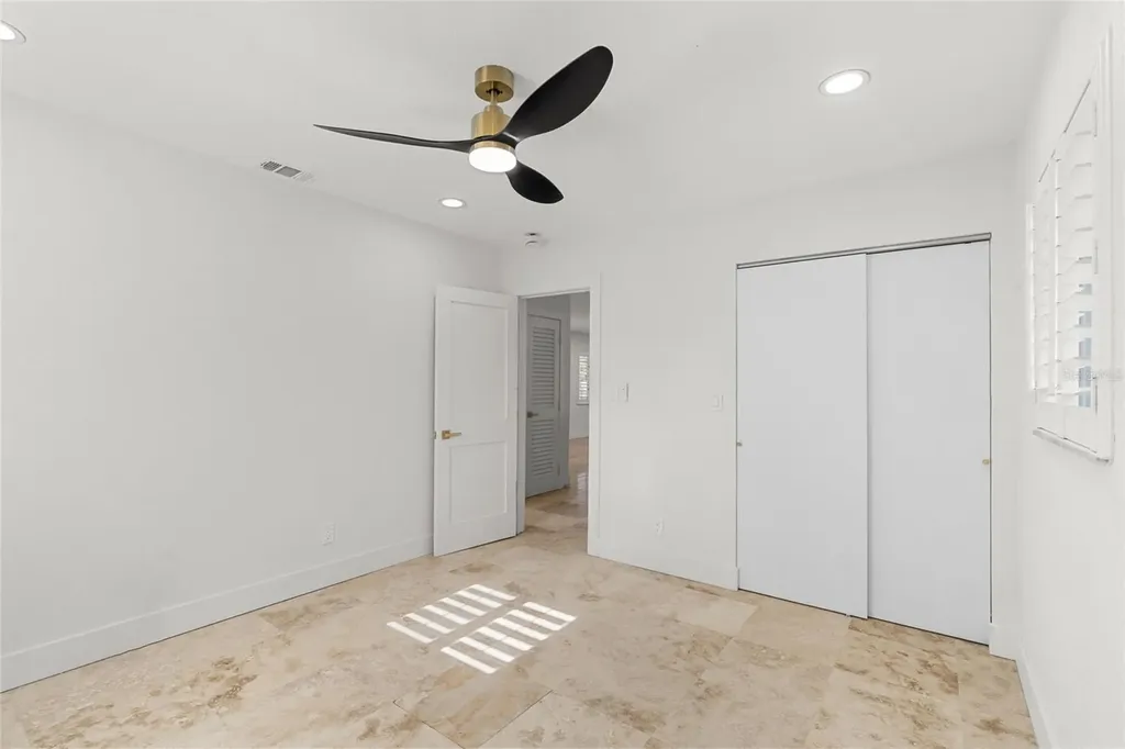 4681 Shore Acres Boulevard NE St Petersburg FL 33703