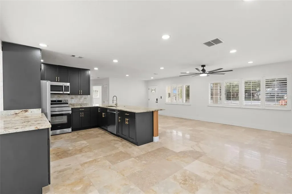 4681 Shore Acres Boulevard NE St Petersburg FL 33703