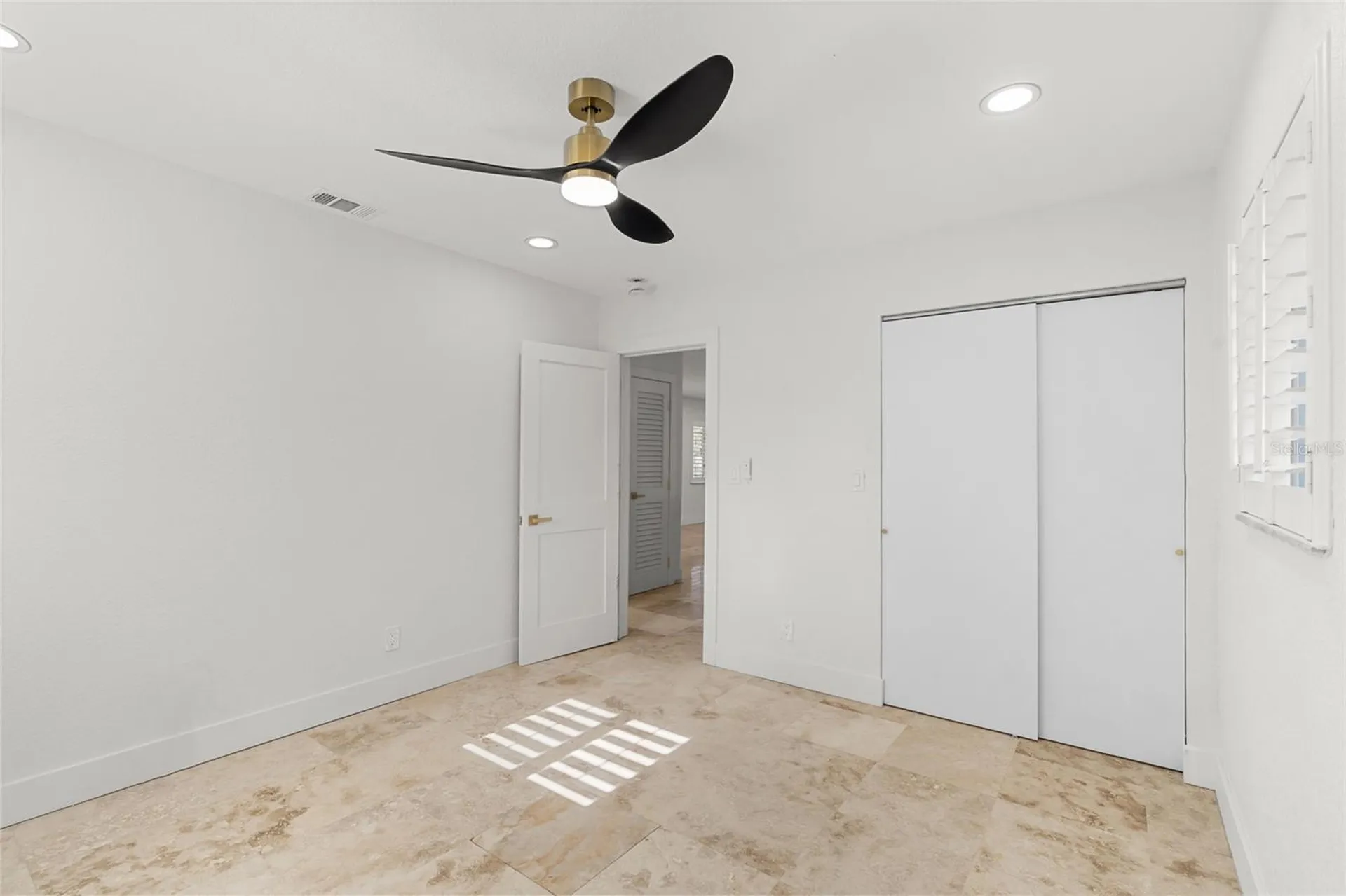4681 Shore Acres Boulevard NE St Petersburg FL 33703