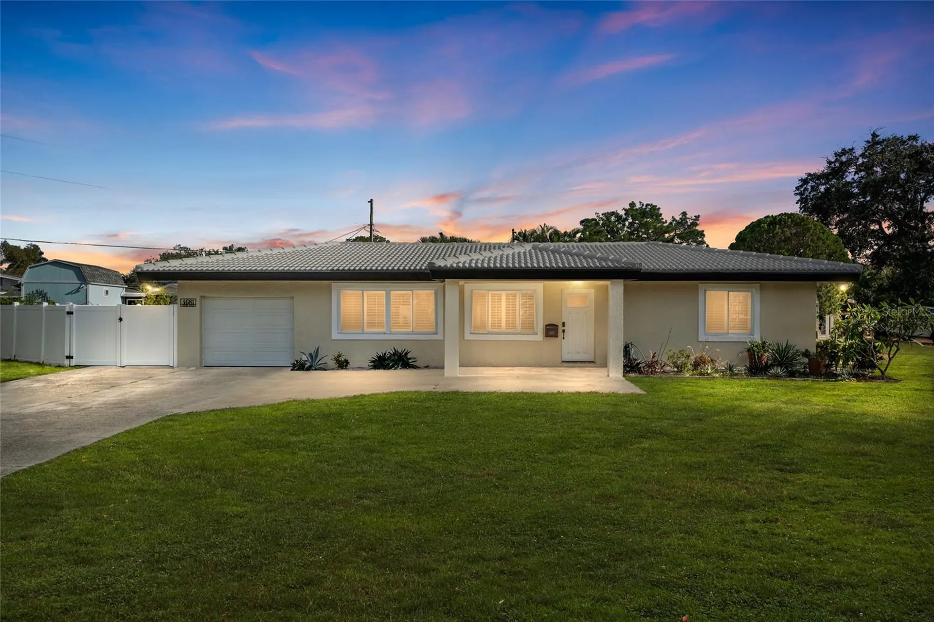 4681 Shore Acres Boulevard NE St Petersburg FL 33703