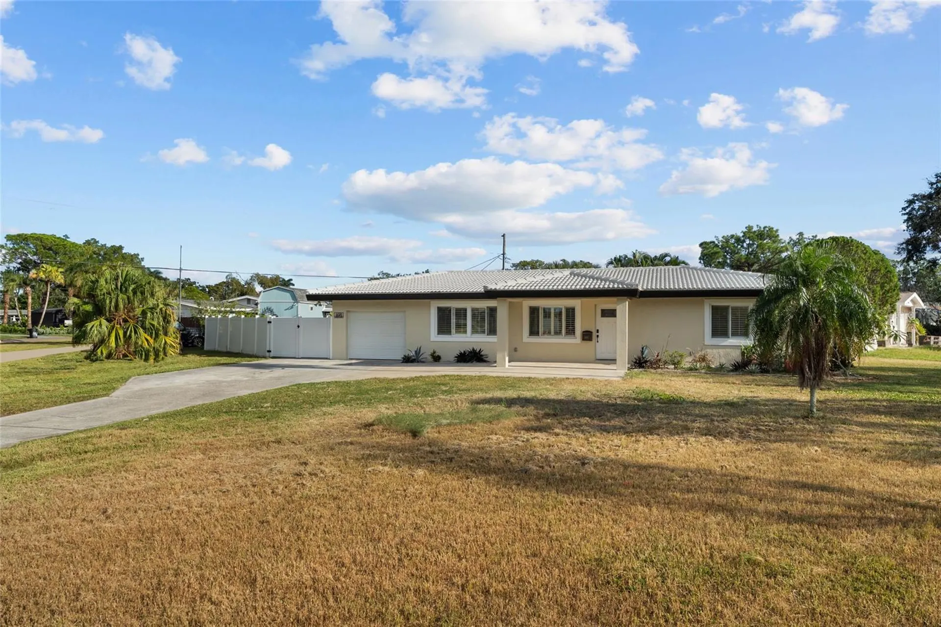 4681 Shore Acres Boulevard NE St Petersburg FL 33703