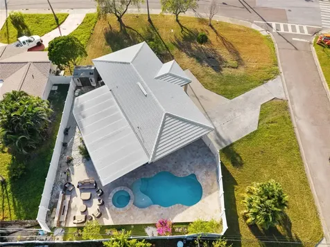 4681 Shore Acres Boulevard NE St Petersburg FL 33703
