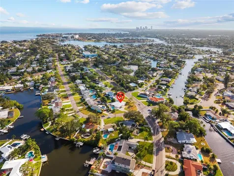4681 Shore Acres Boulevard NE St Petersburg FL 33703
