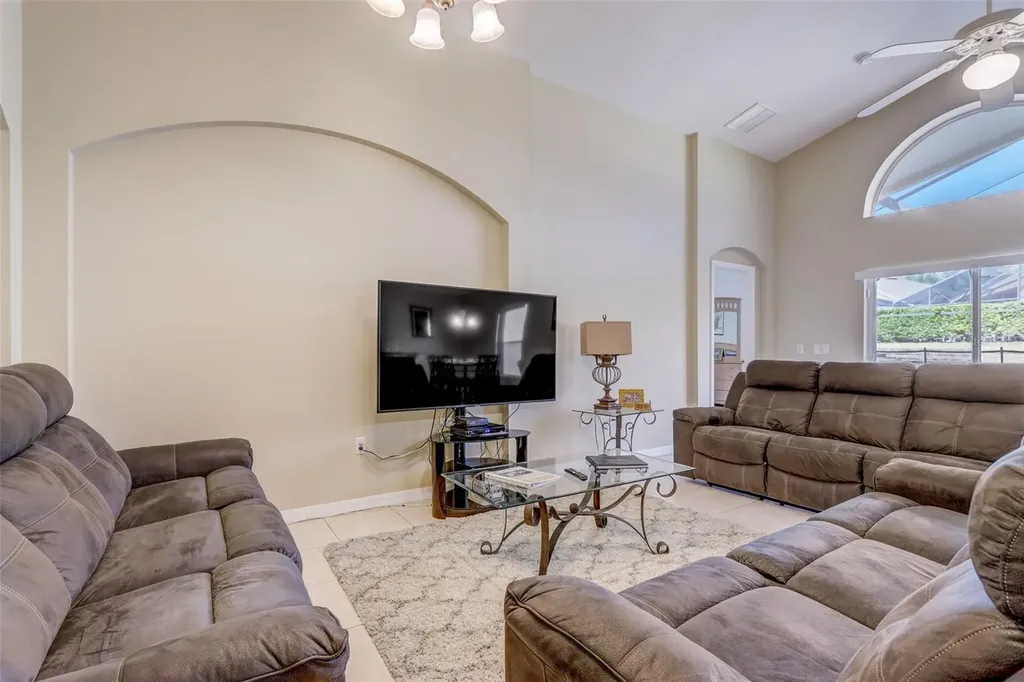 523 Balmoral Drive Davenport FL 33896