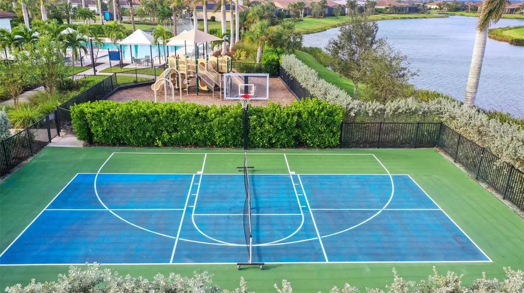 8968 Artisan Way Sarasota FL 34240