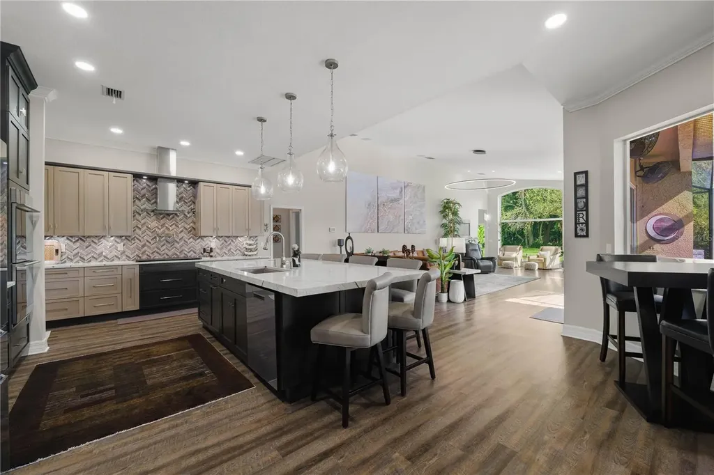 2151 Diamond Court Oldsmar FL 34677