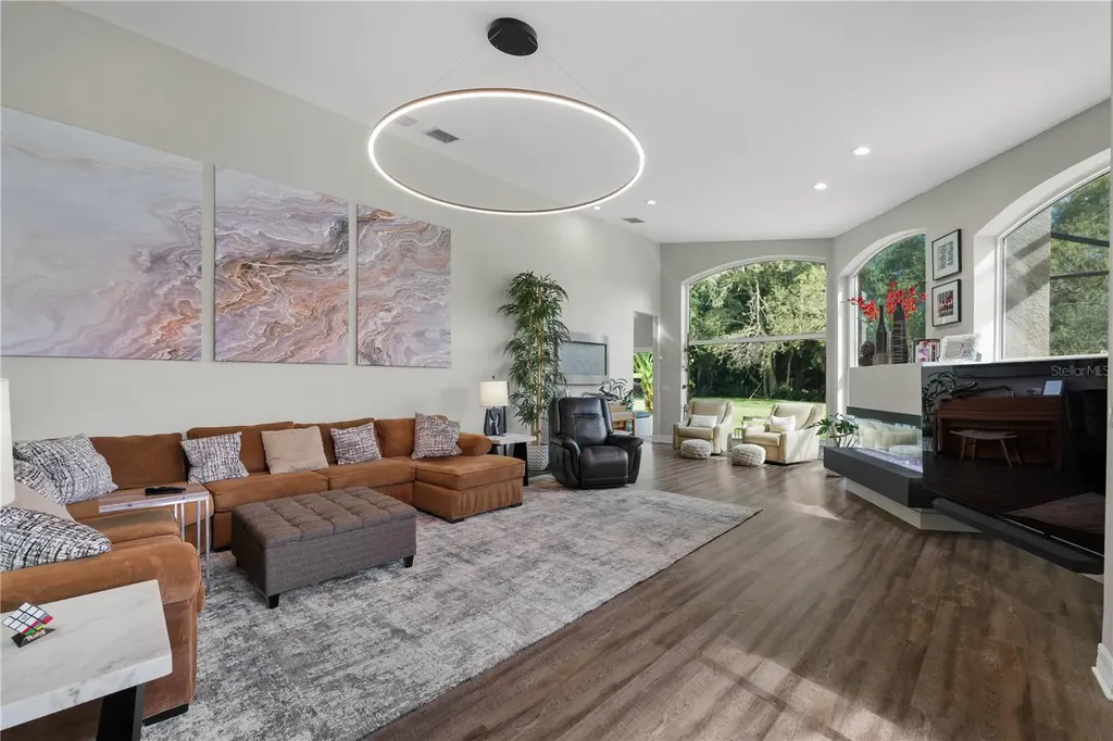 2151 Diamond Court Oldsmar FL 34677
