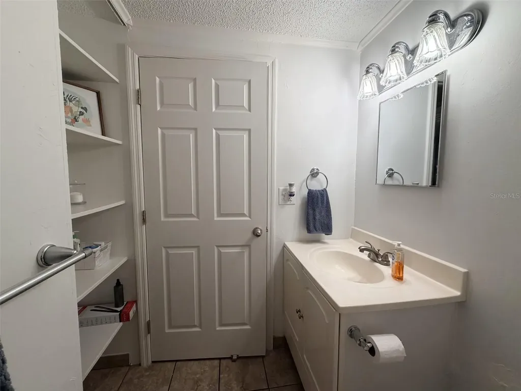2490 SW 14th Drive Gainesville FL 32608