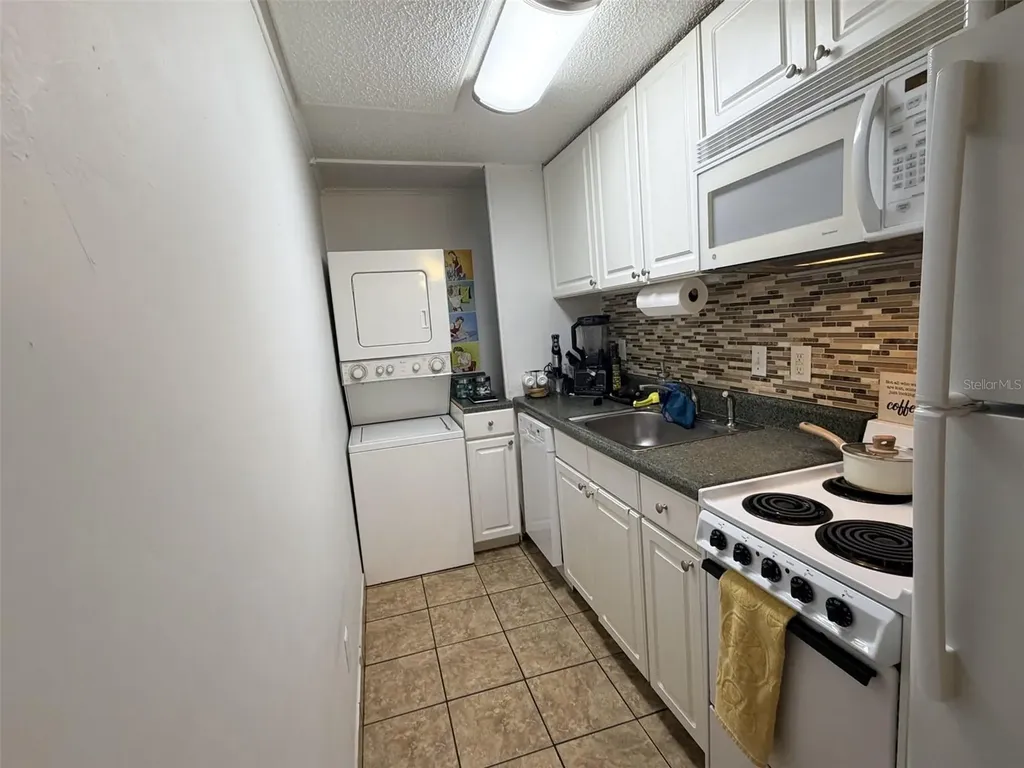 2490 SW 14th Drive Gainesville FL 32608