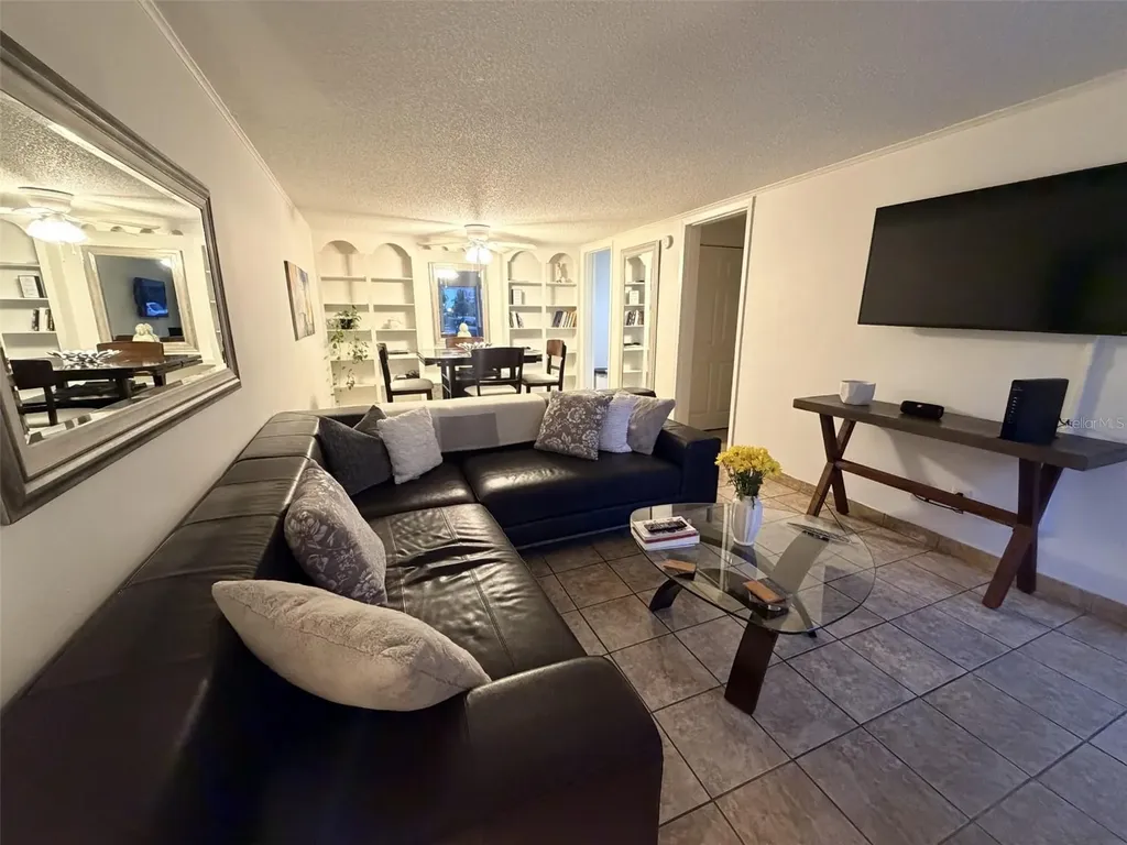 2490 SW 14th Drive Gainesville FL 32608