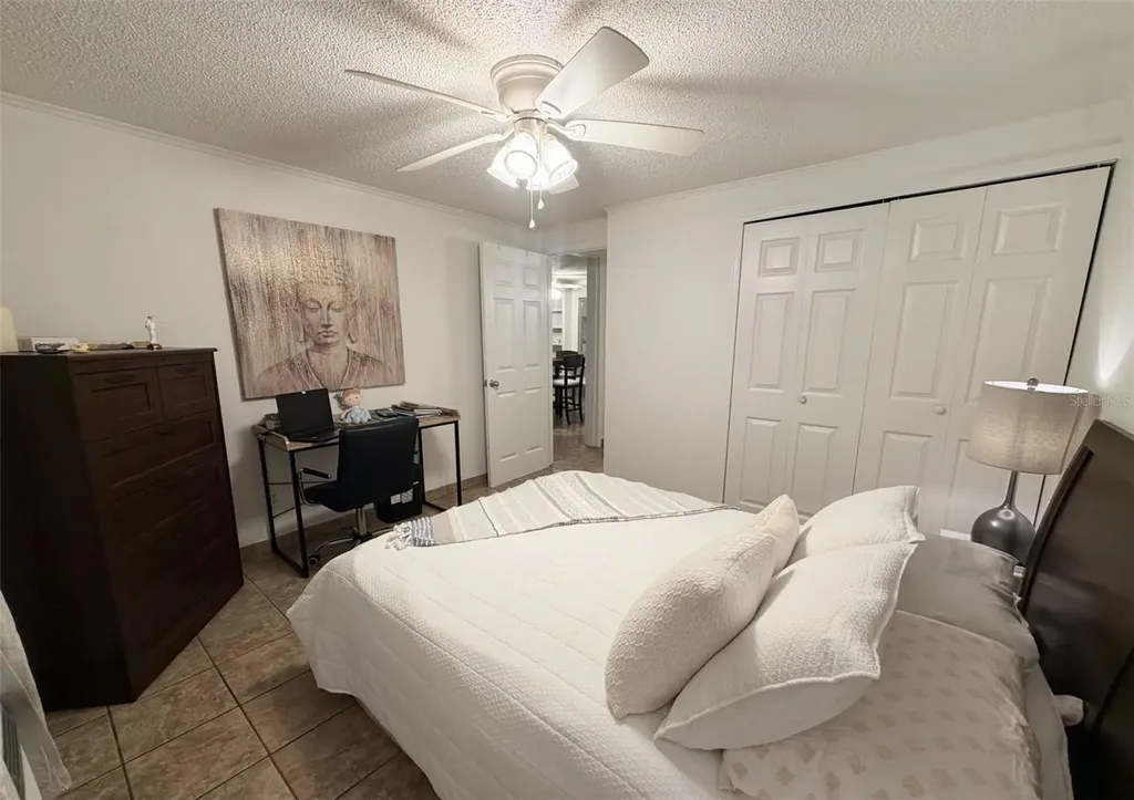 2490 SW 14th Drive Gainesville FL 32608
