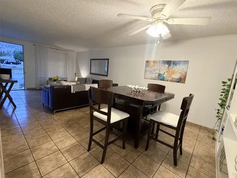 2490 SW 14th Drive Gainesville FL 32608