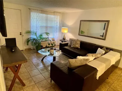 2490 SW 14th Drive Gainesville FL 32608