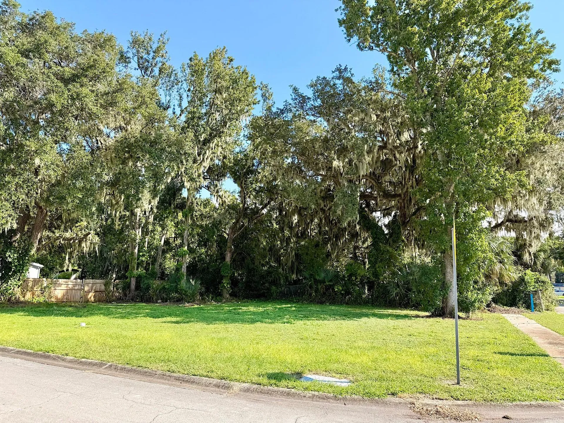 1099 Yaupon Street Daytona Beach FL 32117