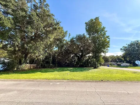 1099 Yaupon Street Daytona Beach FL 32117