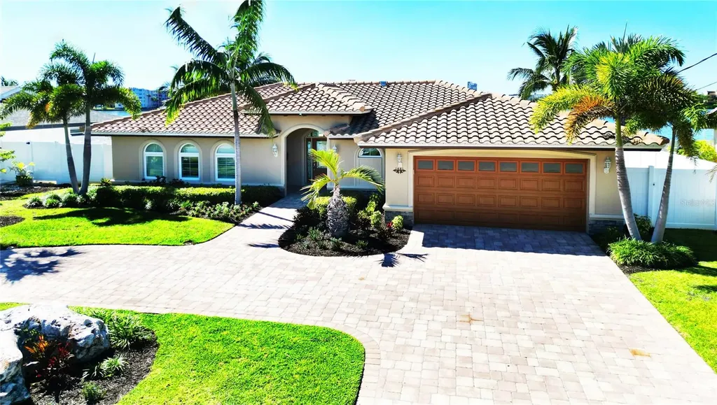 1491 Sea Gull Drive S St Petersburg FL 33707