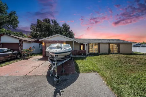 7502 Pond View Court Tampa FL 33615